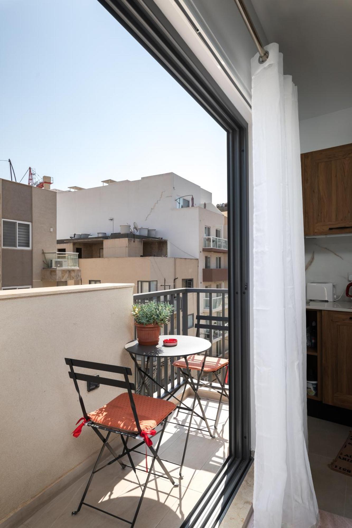 Modern 2Br Stylish Apartment With 2 Balconies - Close To St Julian'S & Sliema & Yacht Marina Pietà Extérieur photo